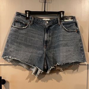 Women’s Abercrombie & Fitch shorts NWT